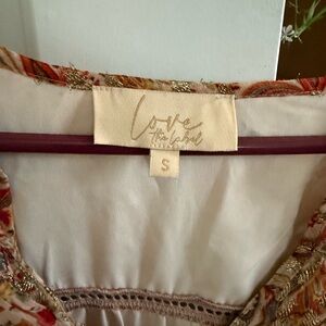 Love the Label Women's Floral Blouse - Multicolor